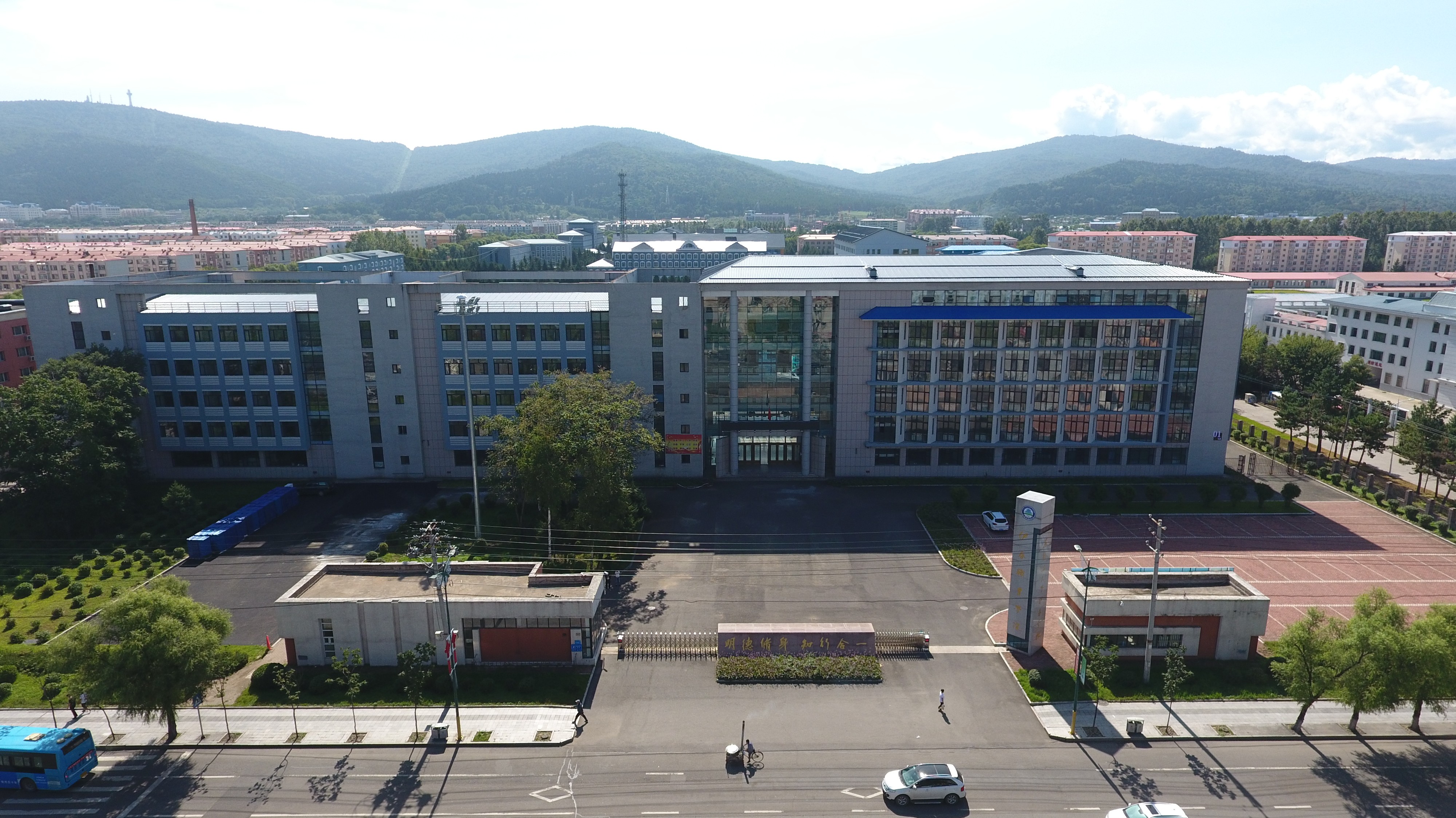 空調(diào)節(jié)能控制器