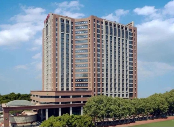 學校空調集中管理交付項目(某大學附屬中大醫(yī)院）